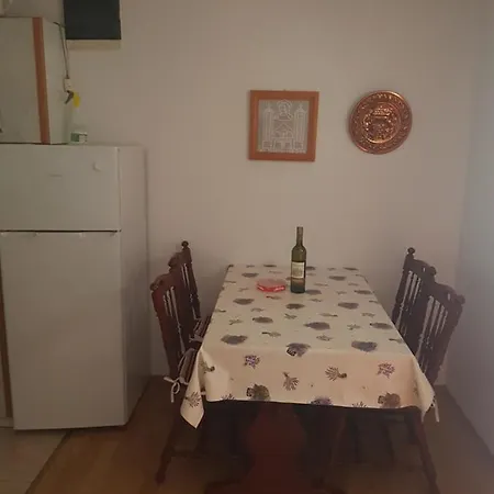 Jednosobni Apartman Mira דירה ויר